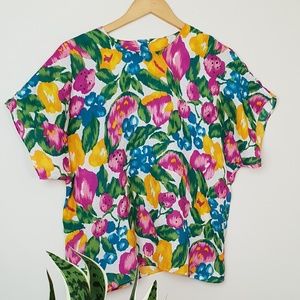 90s Vintage Tshirt Blouse Strawberries Daffodils M